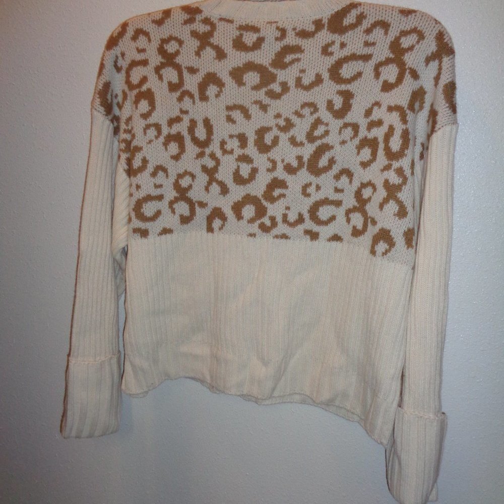 Nine West Cheetah Sweater Size Large NWT - Picture 10 of 10